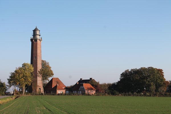 Immer in Sichtweite - der Leuchtturm Neuland.